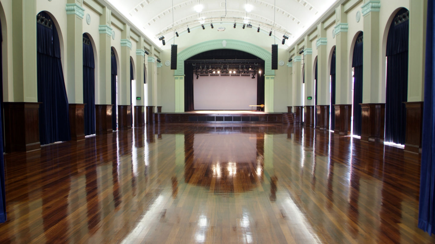 Innisfail Shire Hall Queensland Symphony Orchestra