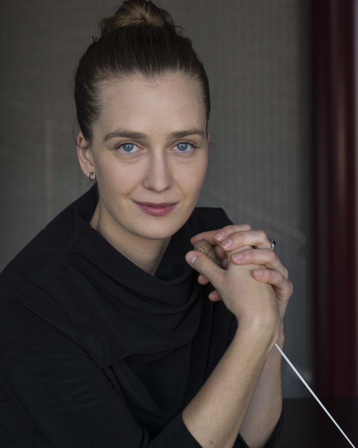 Elena Schwarz